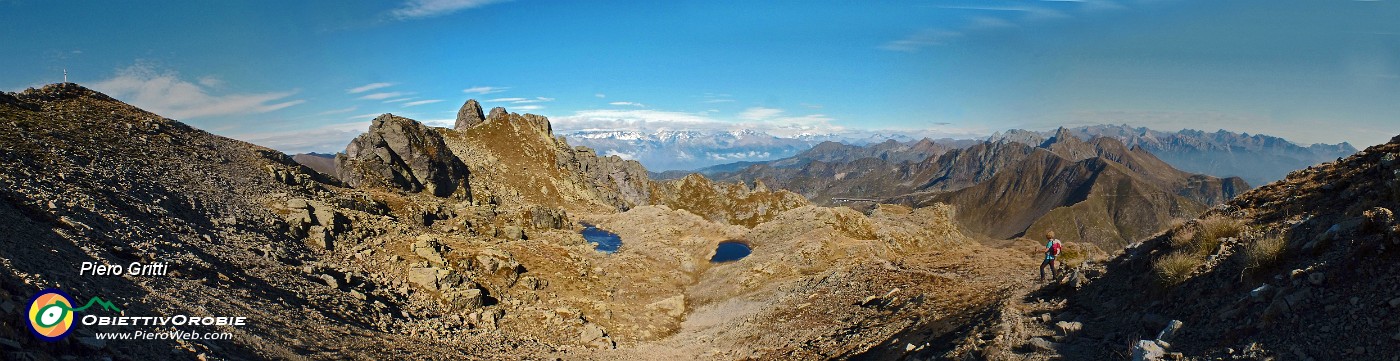 49 Due laghetti tra Cima e Lago Piazzotti.jpg